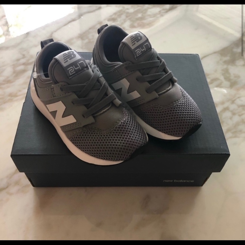 New Balance Toddler Size 6 Shoes New in Box